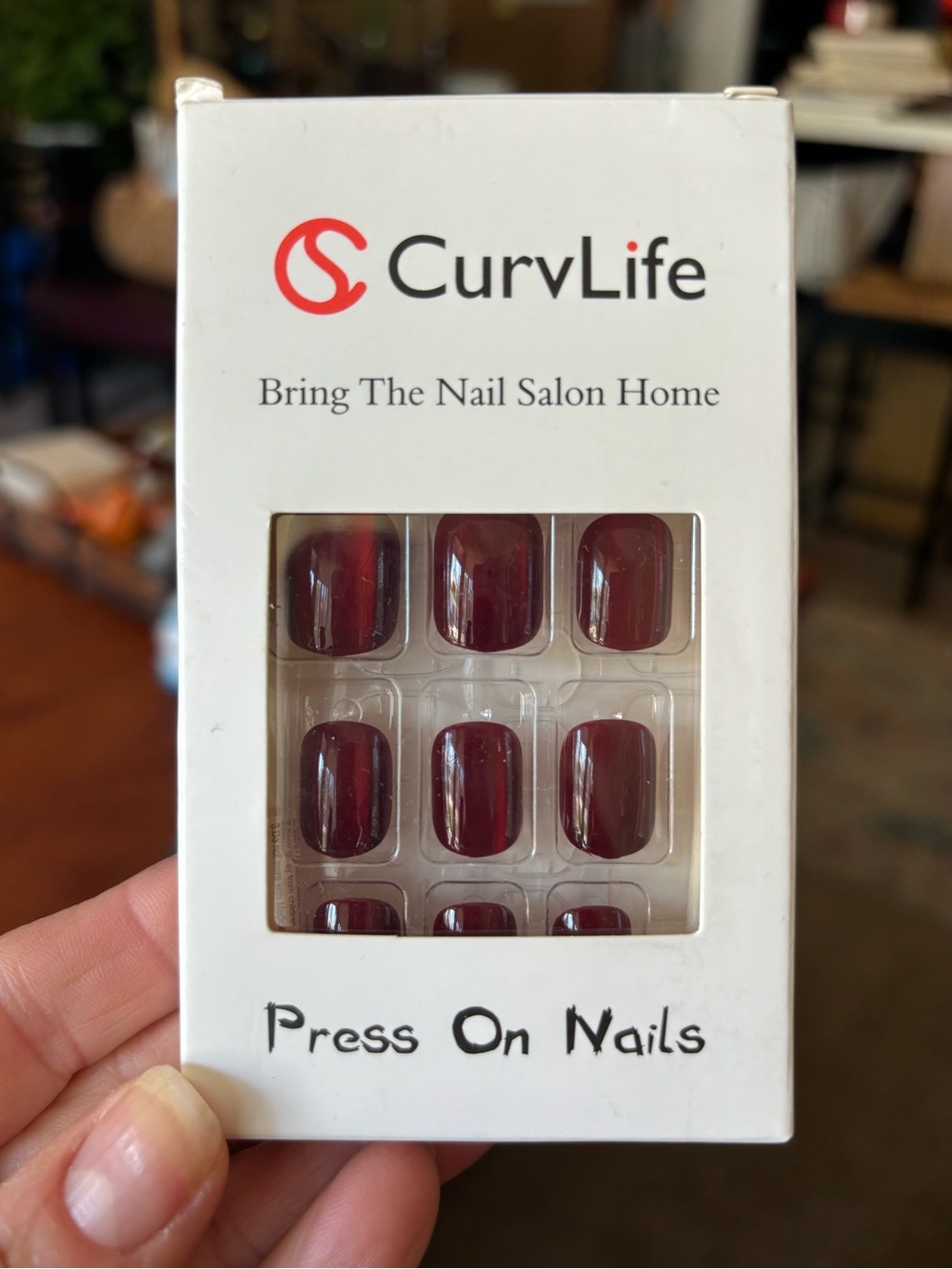 2/20 Curvlife Press On Nails. NEW